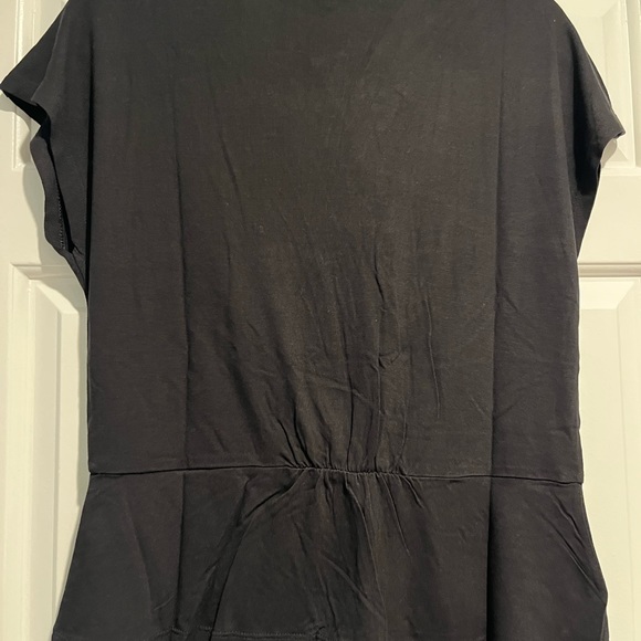 NWT Banana Republic Factory Women’s twist front tee - Picture 7 of 8